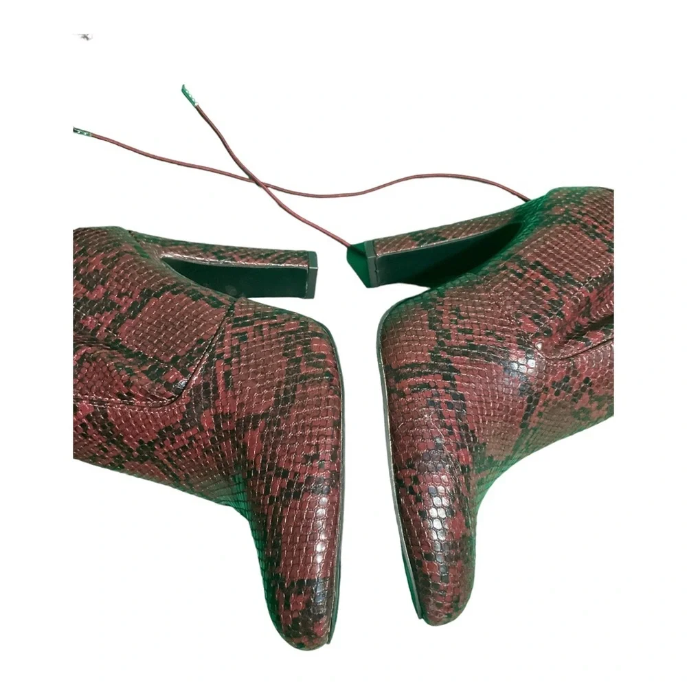 JustFab Jesyna - E Women’s Size 8 Burgundy Faux Snakeskin Thigh High Boots